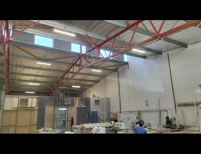 845M² WAREHOUSE TO LET IN SPRINGFIELD PARK